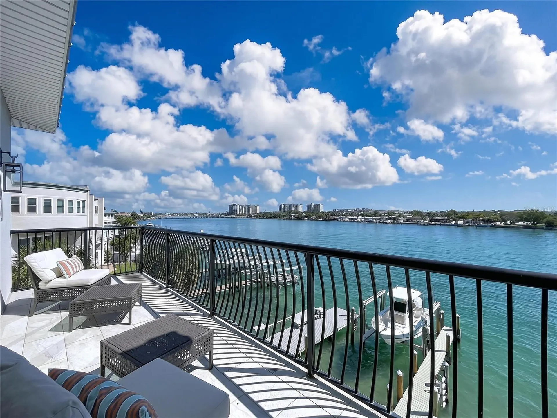 306 Bay Plaza Treasure Island FL 33706