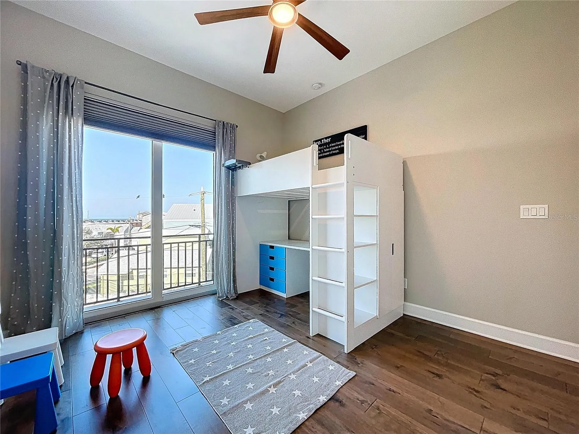 306 Bay Plaza Treasure Island FL 33706