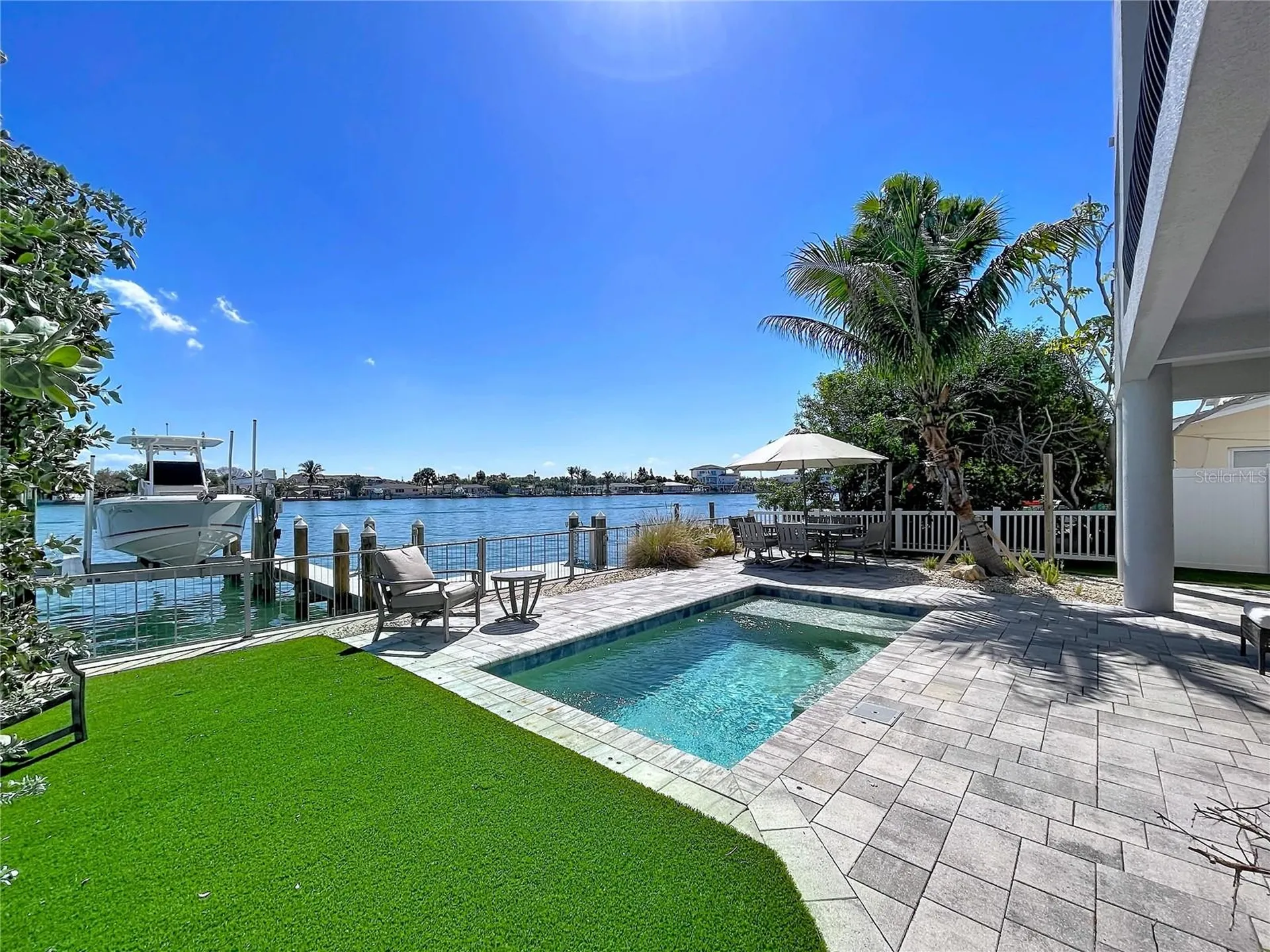 306 Bay Plaza Treasure Island FL 33706