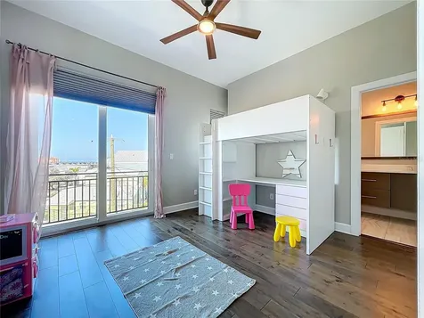 306 Bay Plaza Treasure Island FL 33706