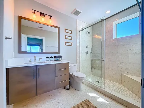 306 Bay Plaza Treasure Island FL 33706