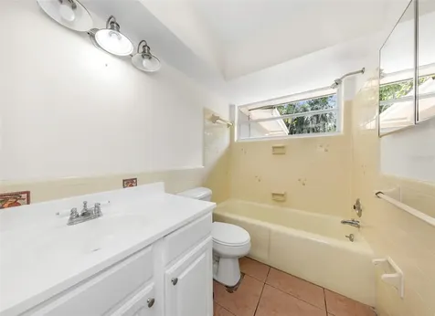 11234 68th Avenue N Seminole FL 33772