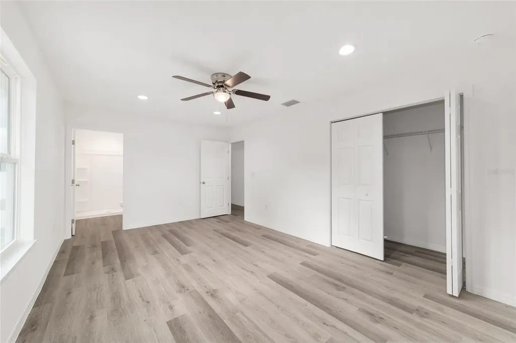 13078 NE 7th Loop Silver Springs FL 34488