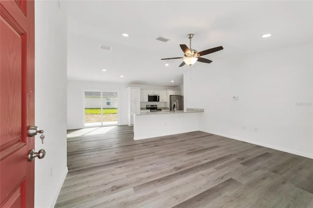 13078 NE 7th Loop Silver Springs FL 34488