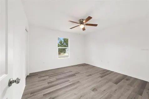 13078 NE 7th Loop Silver Springs FL 34488