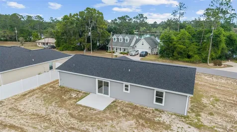13078 NE 7th Loop Silver Springs FL 34488
