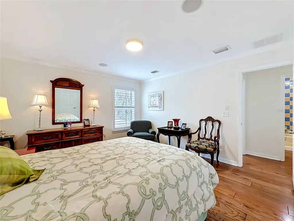 4616 W Ingraham Street Tampa FL 33616