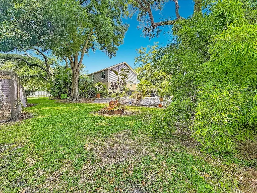 4616 W Ingraham Street Tampa FL 33616