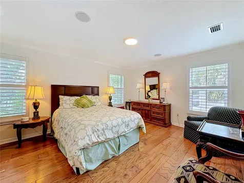 4616 W Ingraham Street Tampa FL 33616