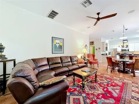 4616 W Ingraham Street Tampa FL 33616