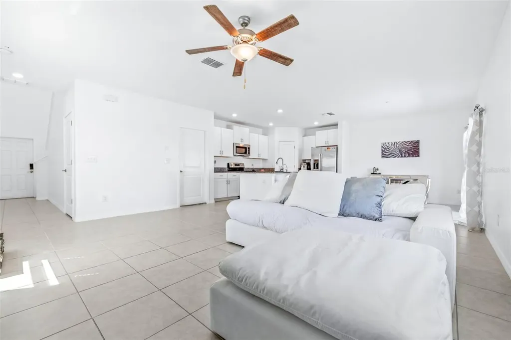 31366 Barrel Wave Way Wesley Chapel FL 33545