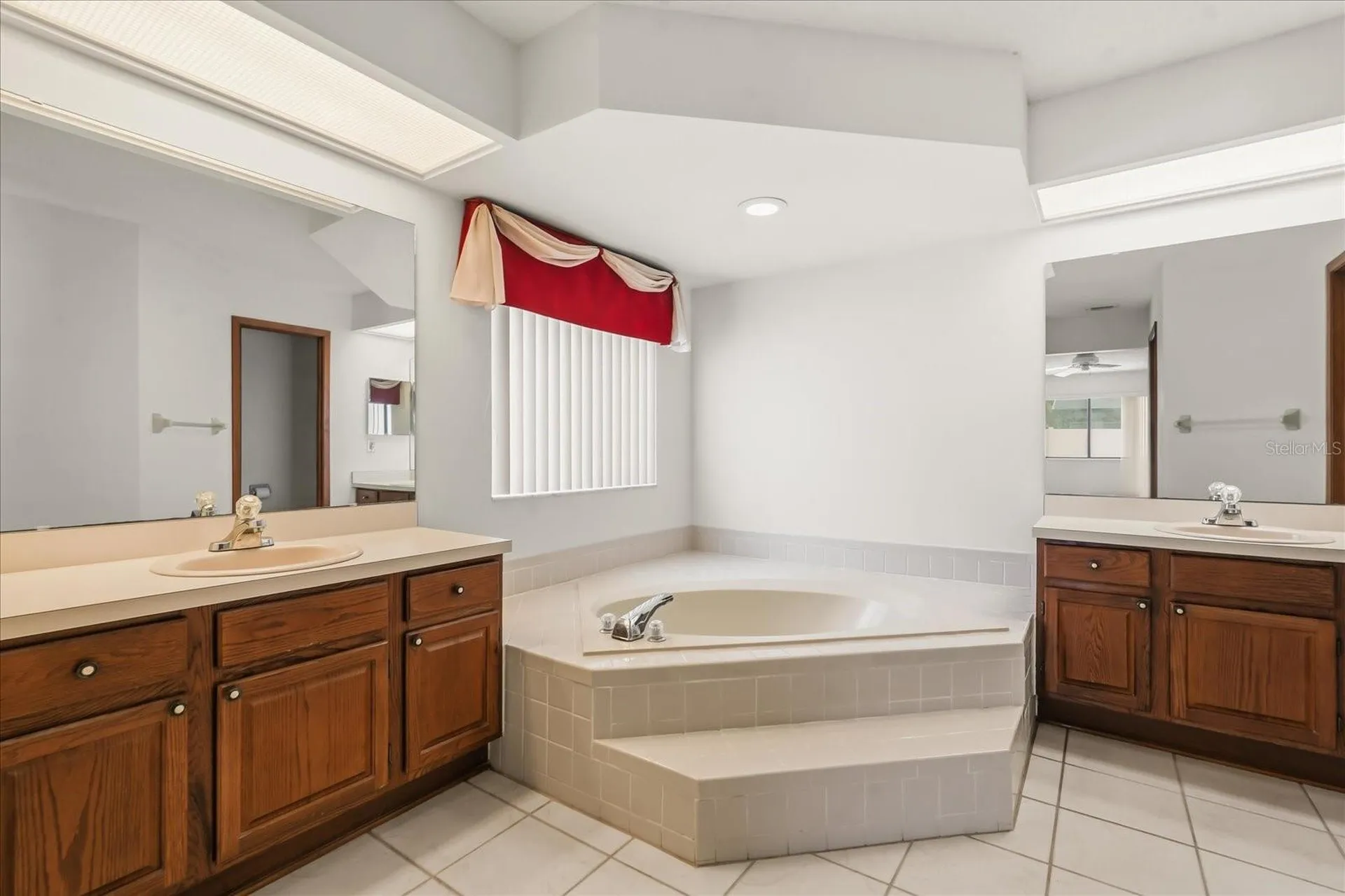 10330 Taraby Court Orlando FL 32817