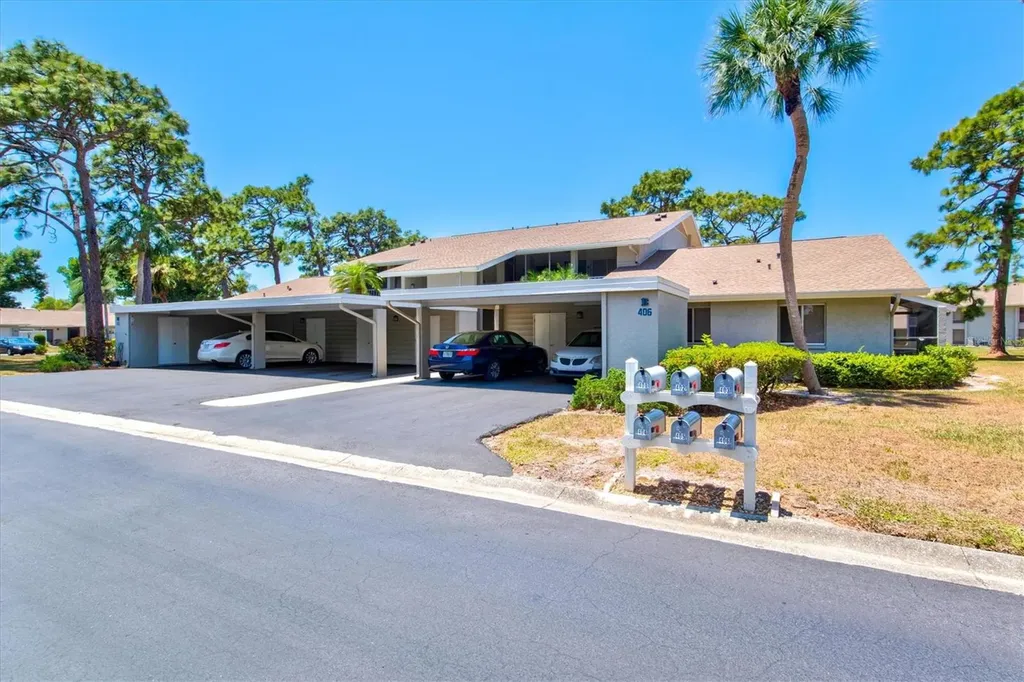404 Pinebrook Crescent Venice FL 34285