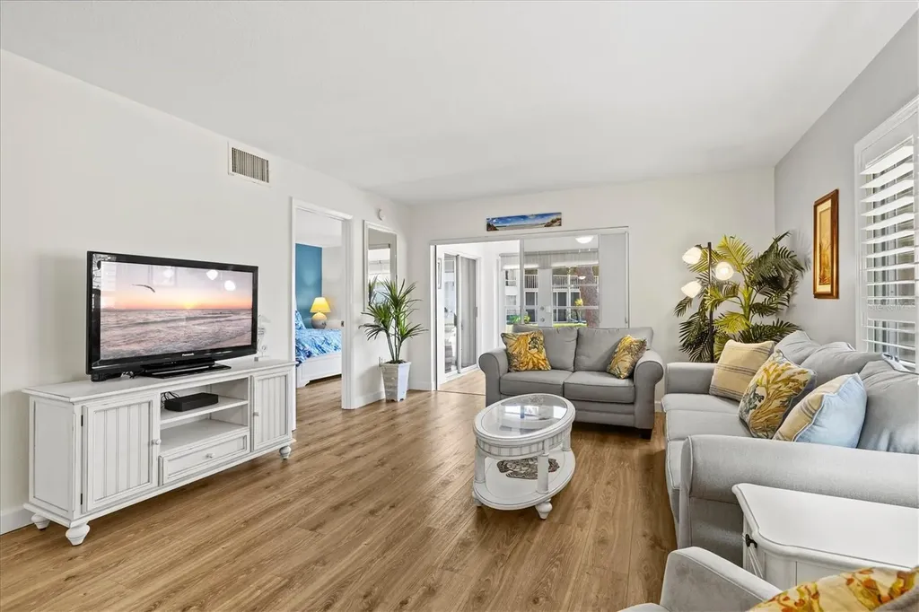 404 Pinebrook Crescent Venice FL 34285