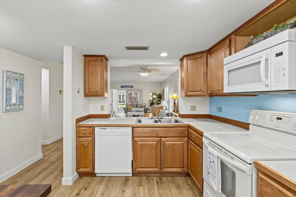 404 Pinebrook Crescent Venice FL 34285