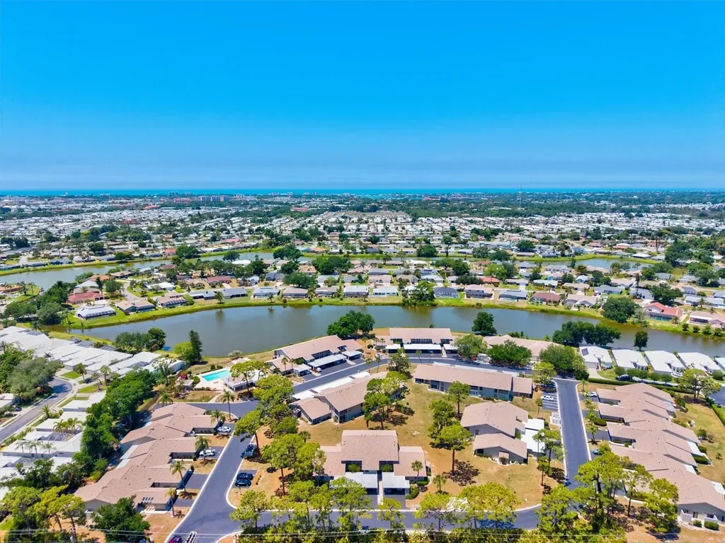404 Pinebrook Crescent Venice FL 34285