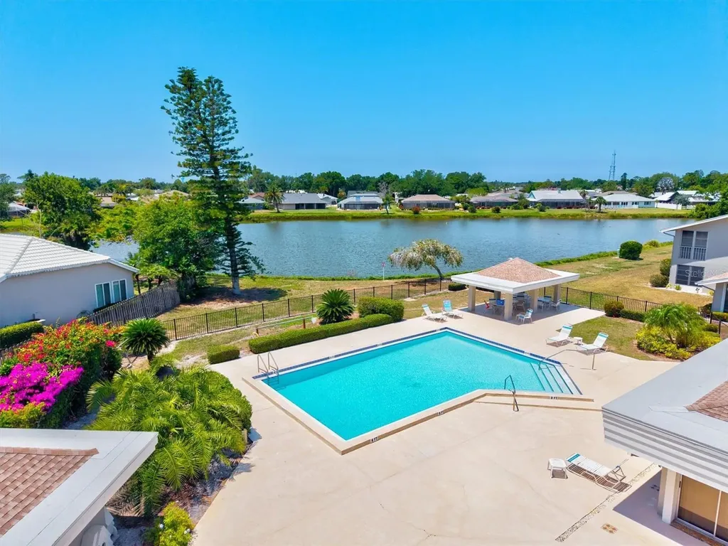 404 Pinebrook Crescent Venice FL 34285