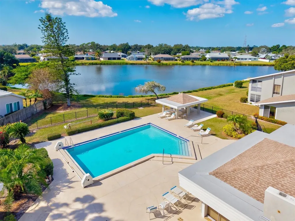 404 Pinebrook Crescent Venice FL 34285