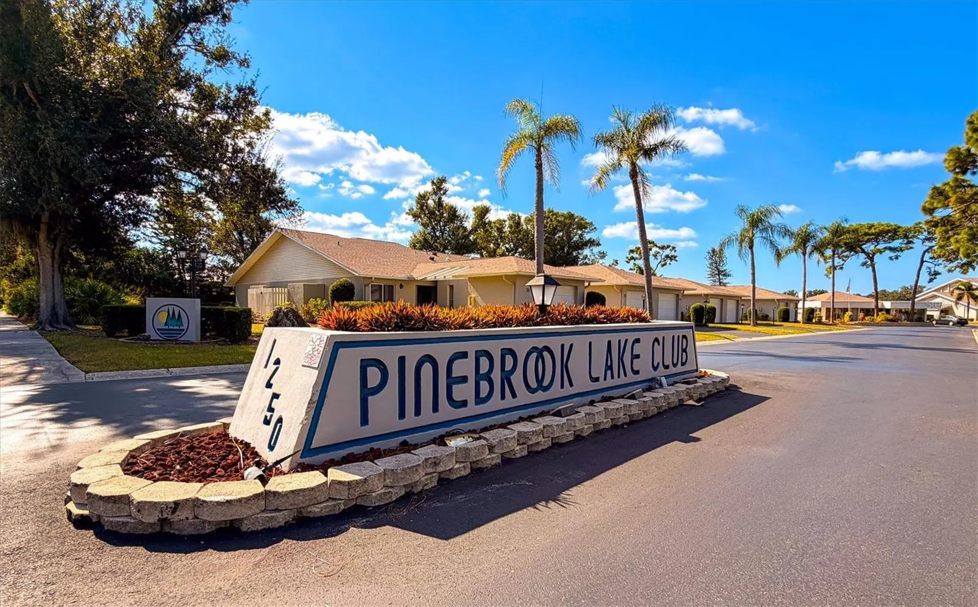 404 Pinebrook Crescent Venice FL 34285