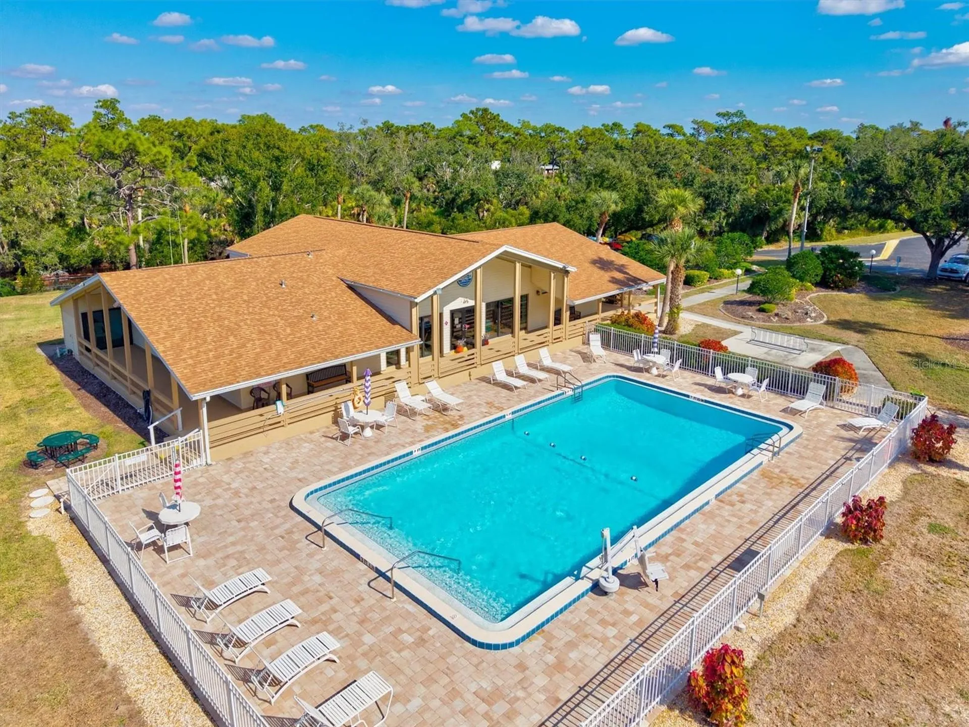 404 Pinebrook Crescent Venice FL 34285