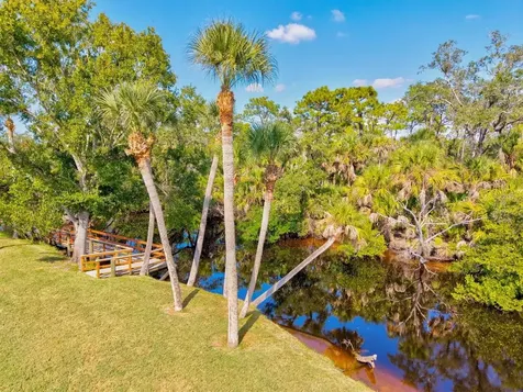 404 Pinebrook Crescent Venice FL 34285