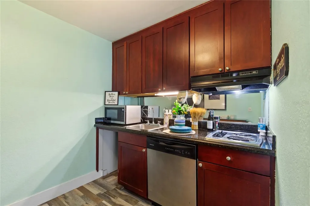 611 Destiny Drive Ruskin FL 33570