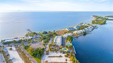 611 Destiny Drive Ruskin FL 33570