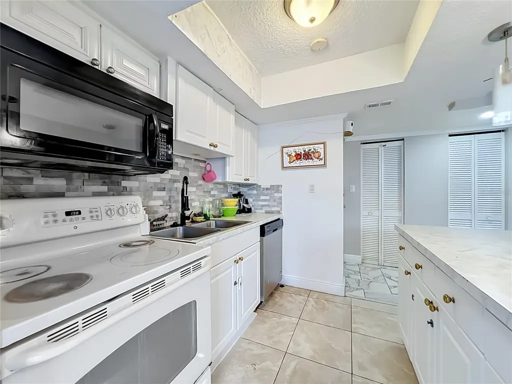4805 S Texas Avenue Orlando FL 32839