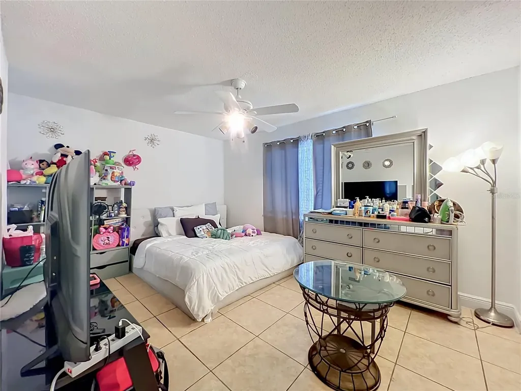 4805 S Texas Avenue Orlando FL 32839