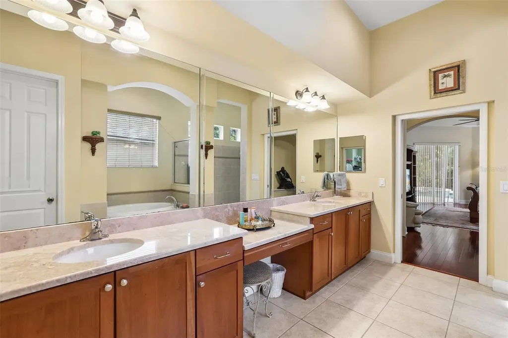20639 Longleaf Pine Avenue Tampa FL 33647