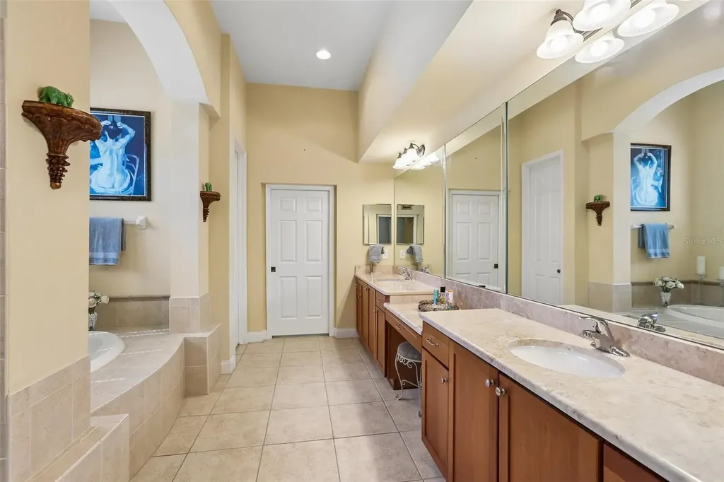 20639 Longleaf Pine Avenue Tampa FL 33647