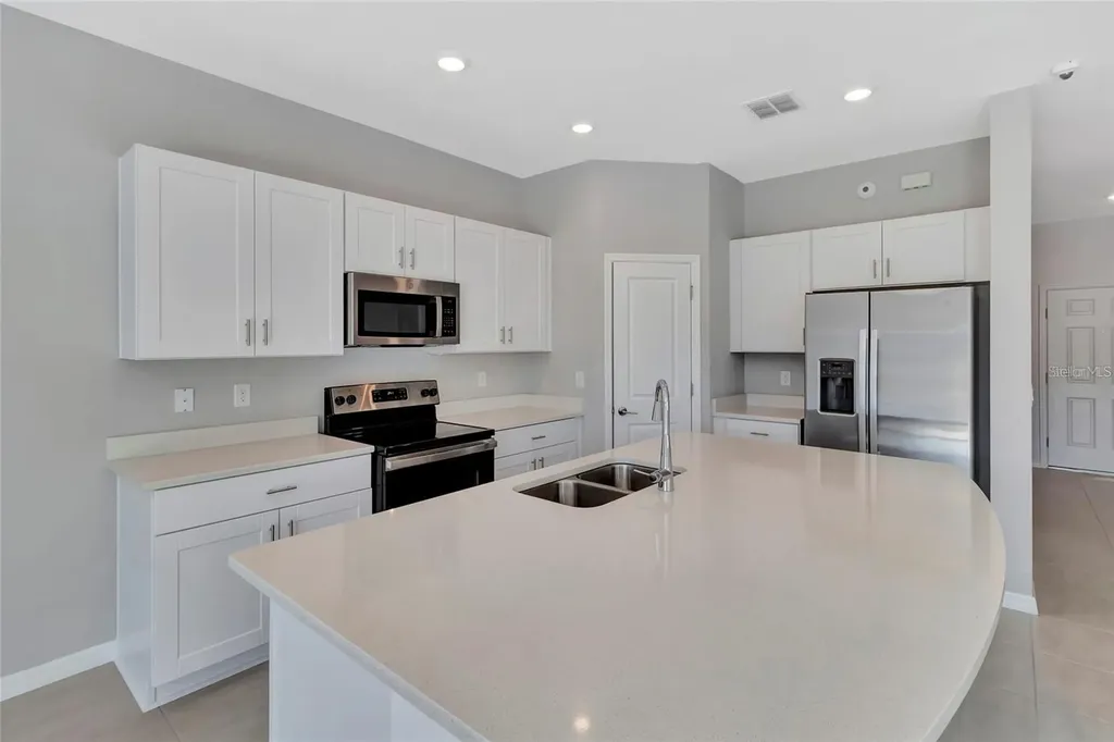 2596 Penguin Boulevard Davenport FL 33837