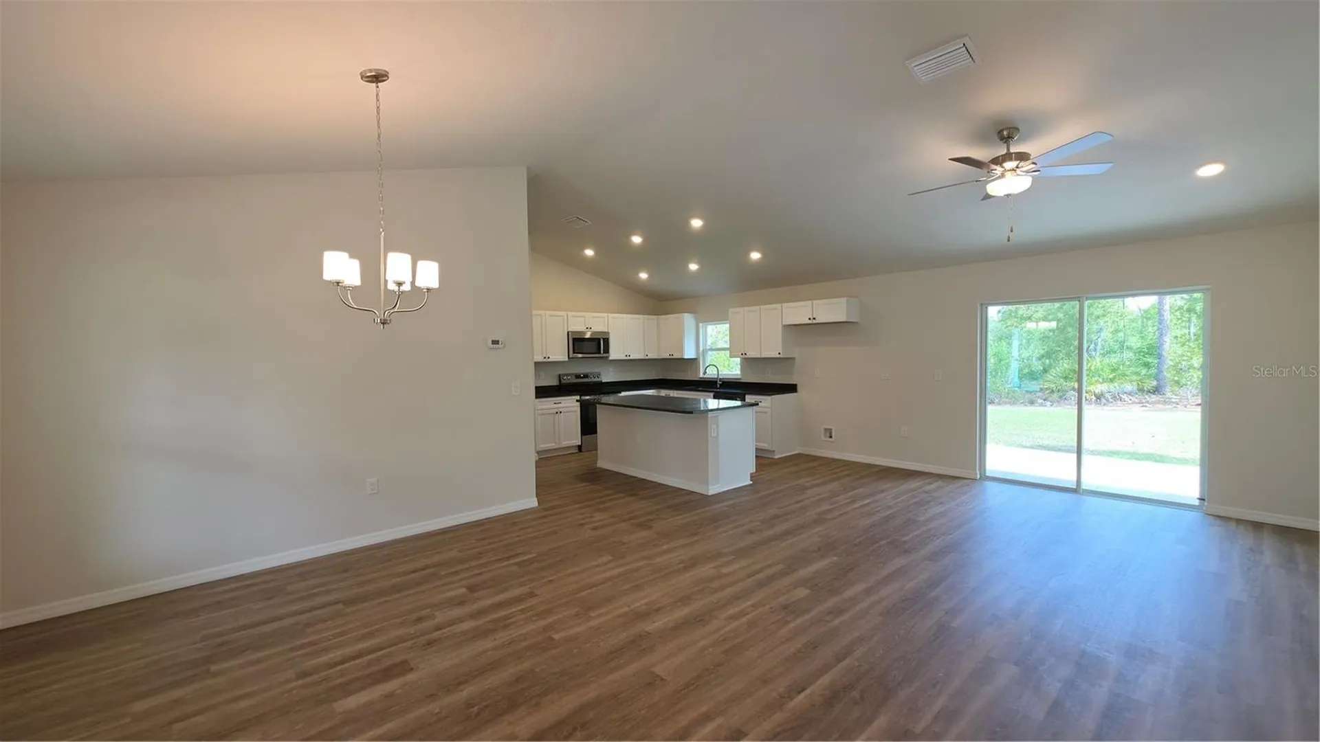 1353 W Cary Drive Citrus Springs FL 34434