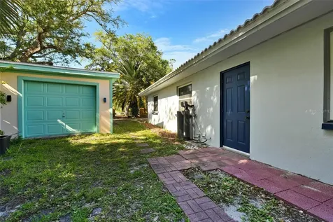 1667 Bravo Drive Clearwater FL 33764