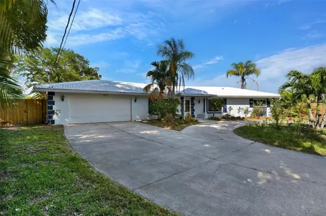 1667 Bravo Drive Clearwater FL 33764