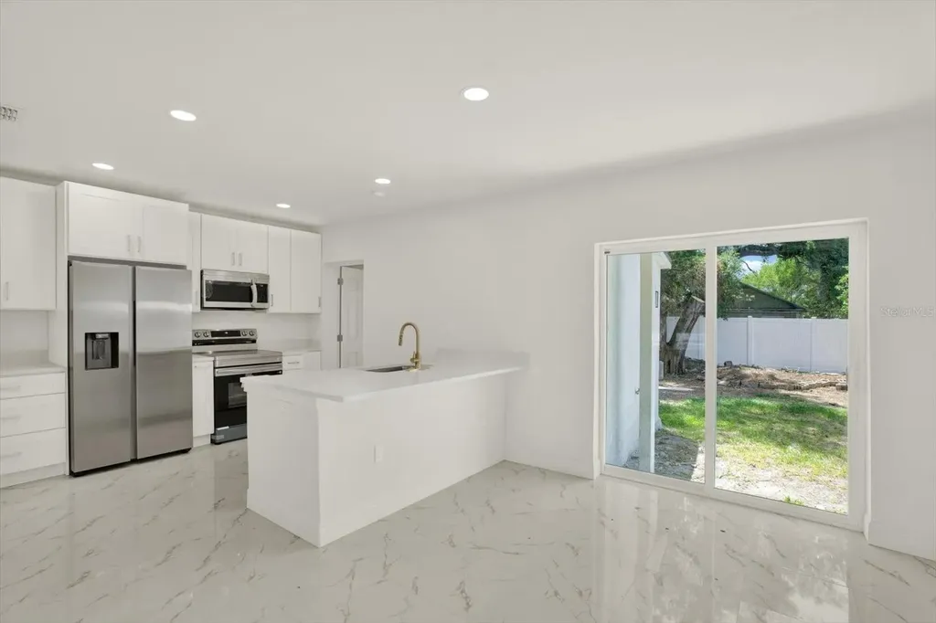 1209 E 33rd Avenue Tampa FL 33603