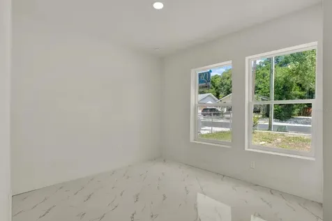 1209 E 33rd Avenue Tampa FL 33603
