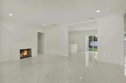 1209 E 33rd Avenue Tampa FL 33603