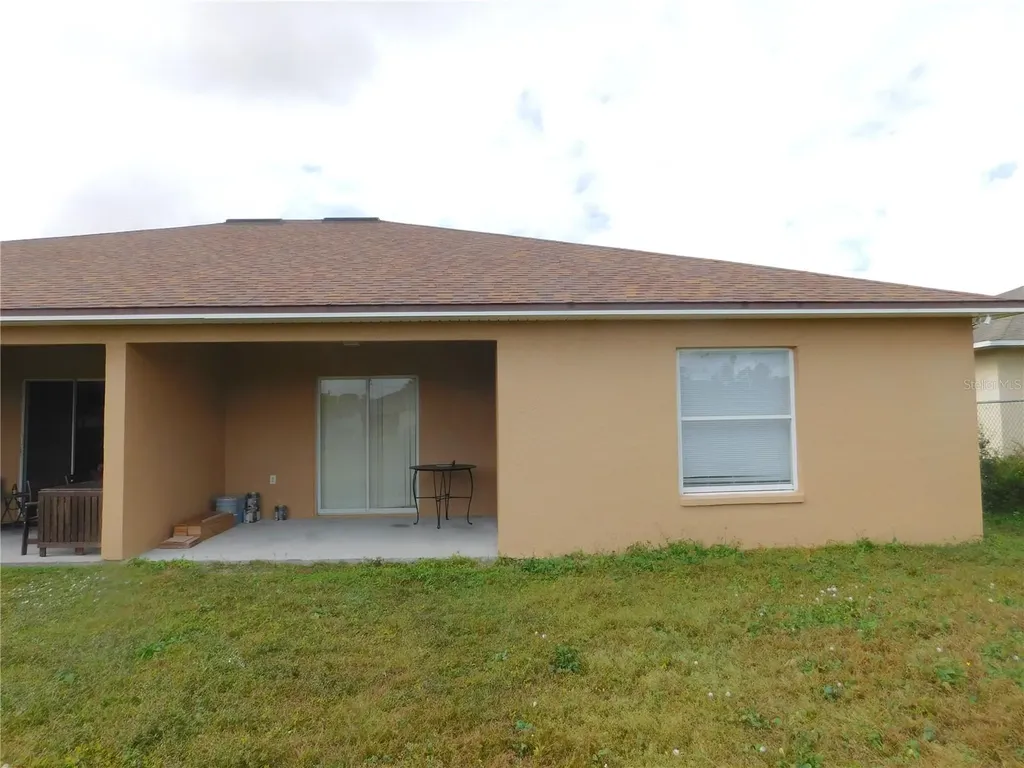 756 Camel Court Kissimmee FL 34759