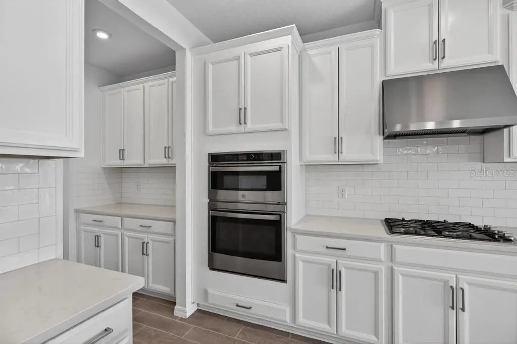 6126 Maidenstone Way Palmetto FL 34221