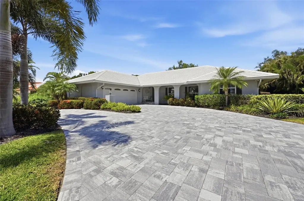408 Yacht Harbor Drive Osprey FL 34229