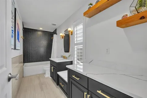 5102 Sailwind Circle Orlando FL 32810
