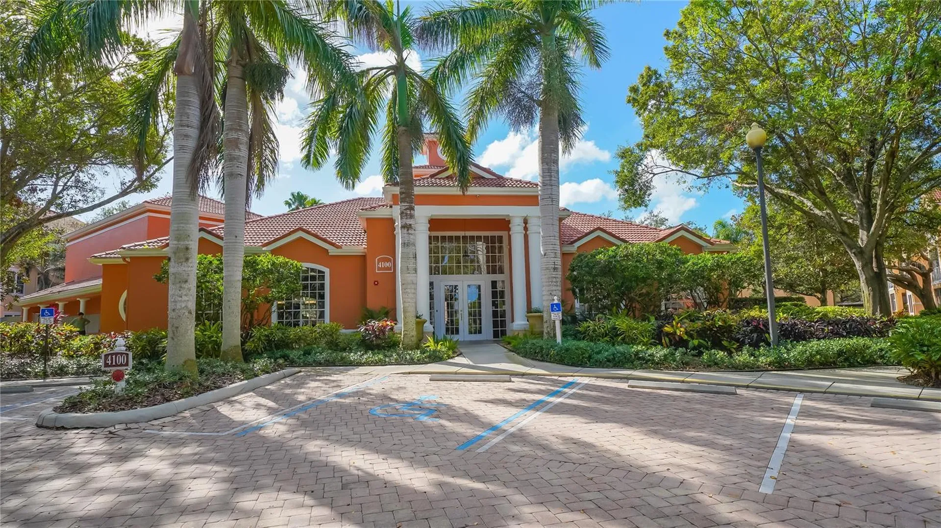 4118 Central Sarasota Parkway Sarasota FL 34238