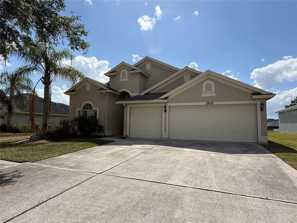 5909 Wedgefield Drive Zephyrhills FL 33541