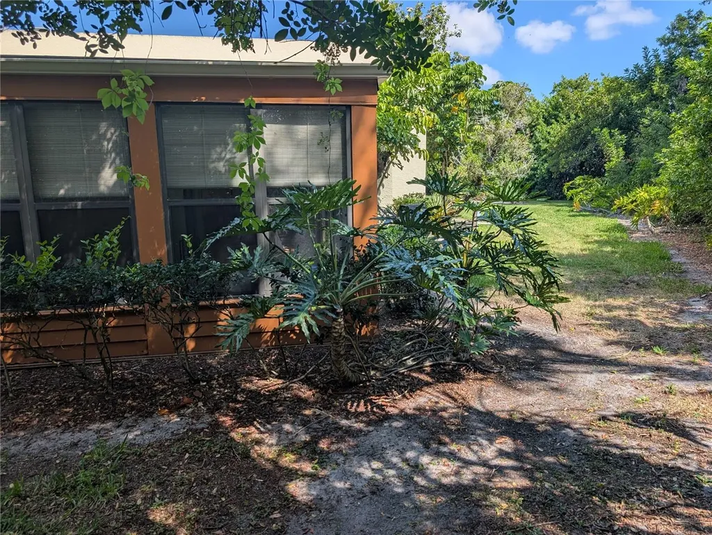 135 Wild Palm Drive Bradenton FL 34210