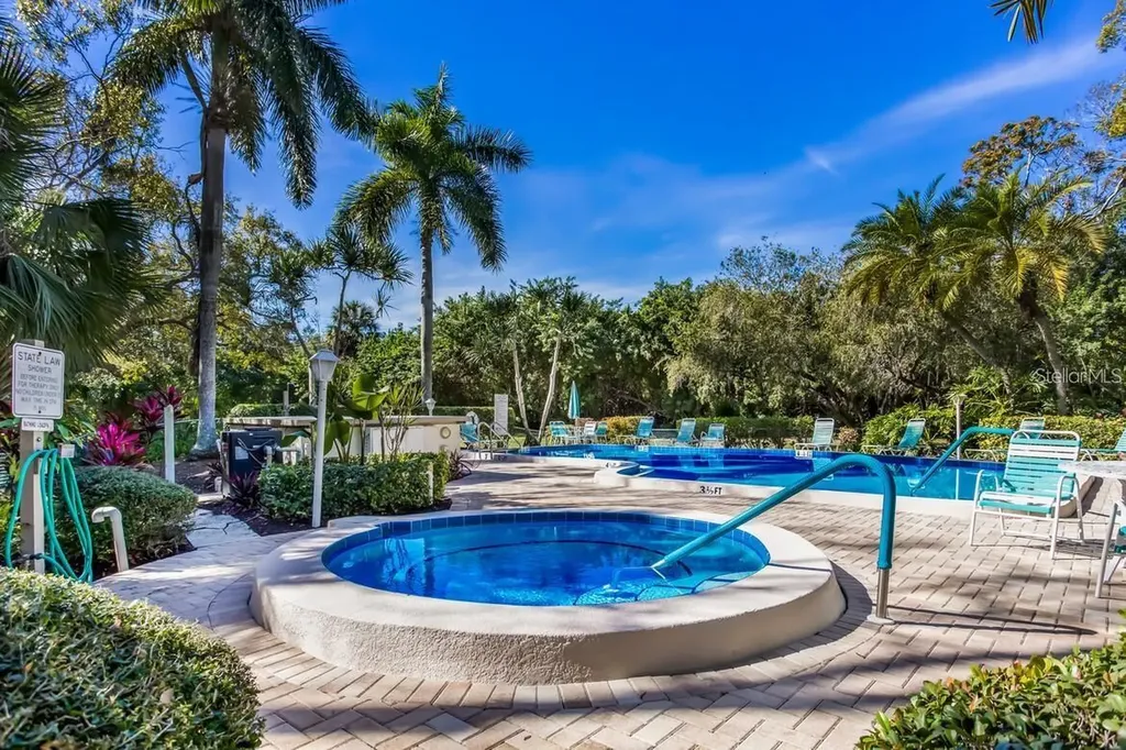 135 Wild Palm Drive Bradenton FL 34210