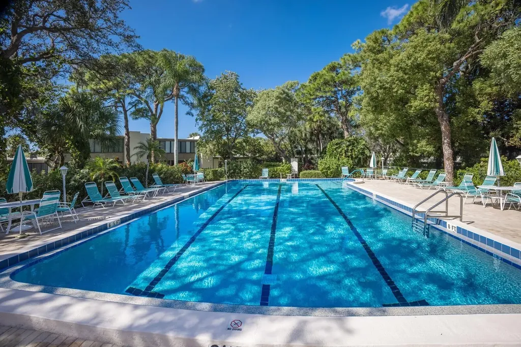 135 Wild Palm Drive Bradenton FL 34210