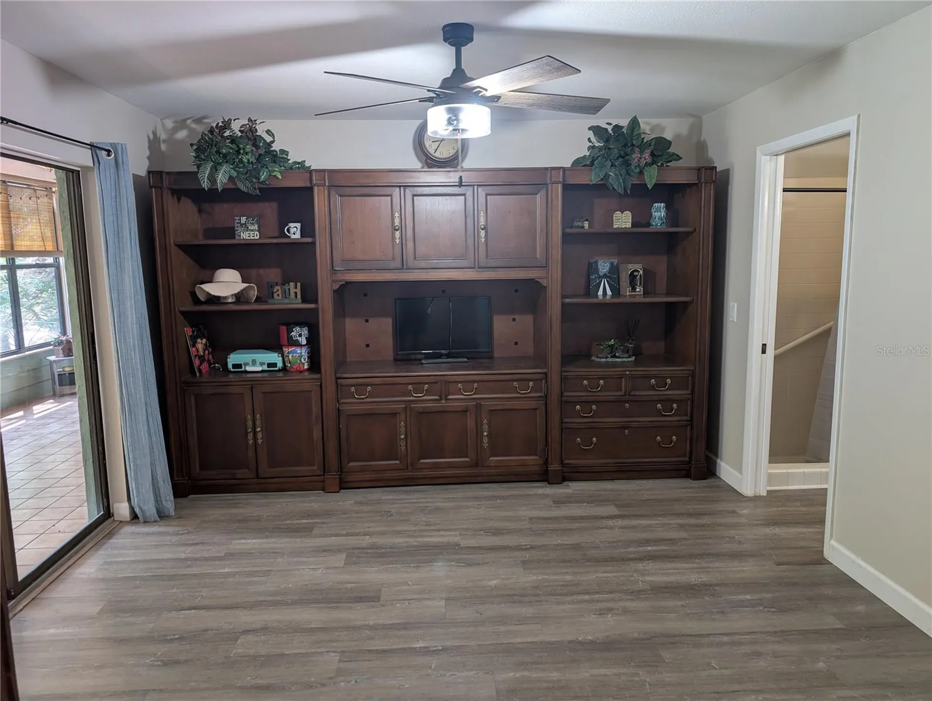 135 Wild Palm Drive Bradenton FL 34210