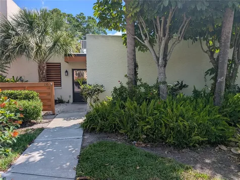 135 Wild Palm Drive Bradenton FL 34210