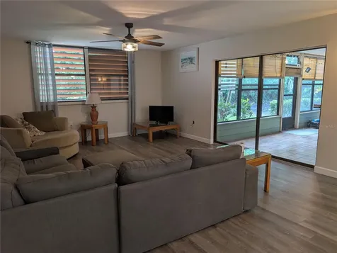 135 Wild Palm Drive Bradenton FL 34210